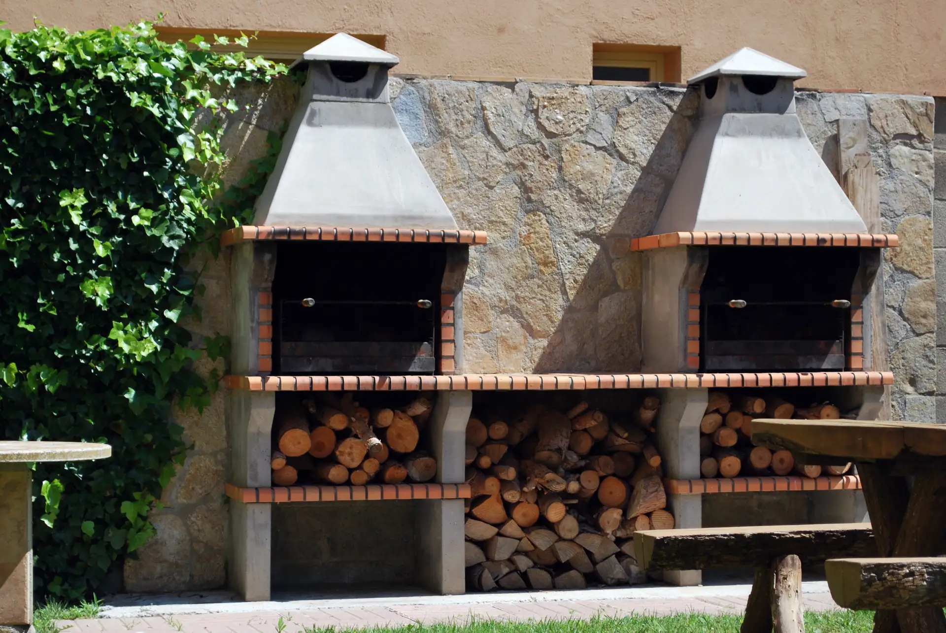 Barbacoa Les Palmeres Platja d'Aro Zona verde